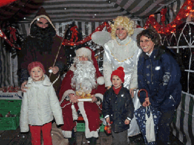 2008 organisierte die IG drei verkaufslange Donnerstage mit Weihnachtsmarkt